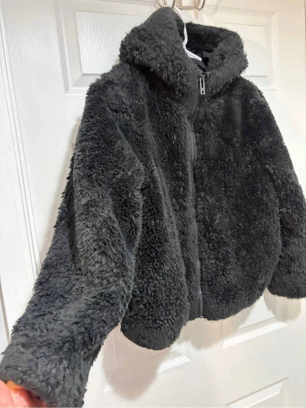 UNDER ARMOUR Girl’s Faux Fur Sherpa Black Fleece Zip-Up Hooded Jacket